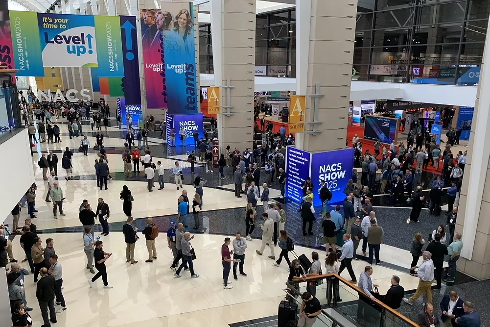 As novidades que você precisa conhecer sobre energia limpa em postos e conveniência